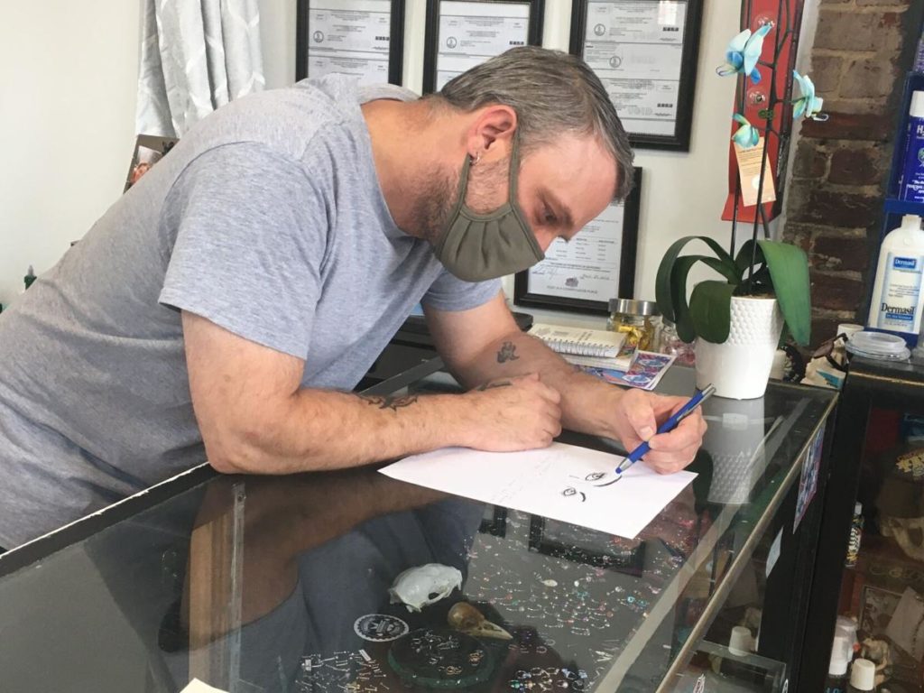 De Ringgold à River District : Blue Moon Tattoo & Piercing suscite un nouvel intérêt dans le centre-ville de Danville